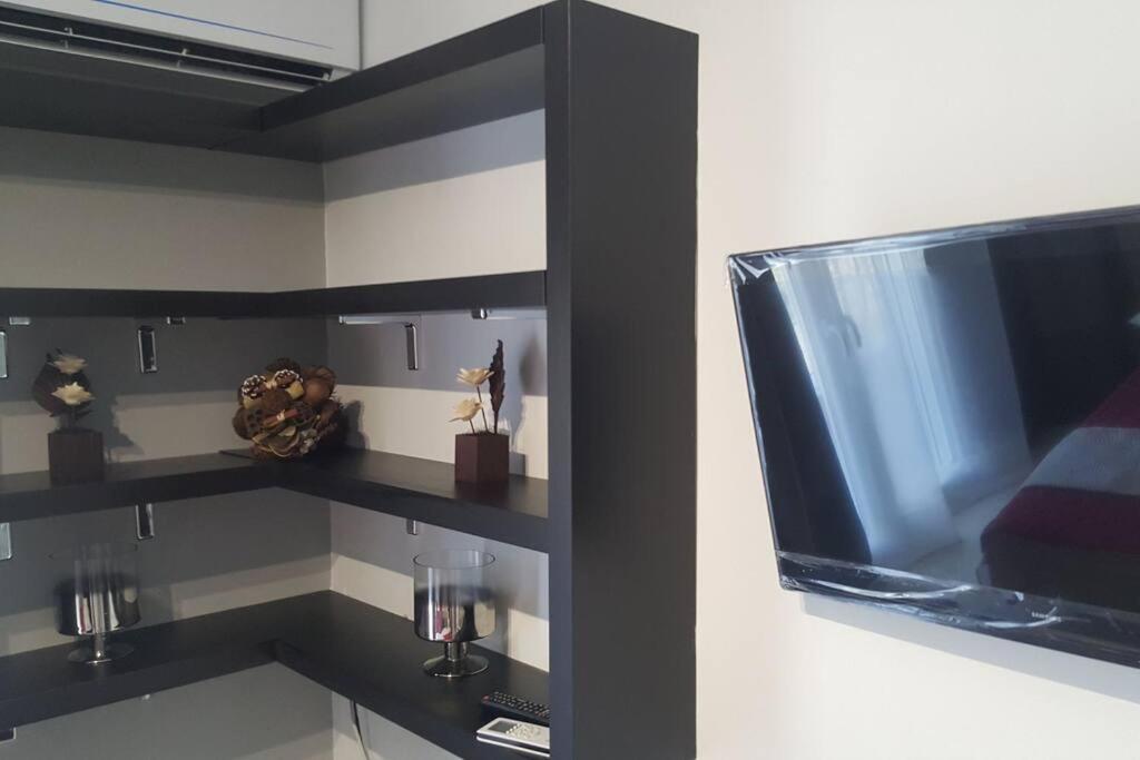 Modern Office Apartment.Wifi,2A/C,Luxury Fur/Tures Salonicco Esterno foto