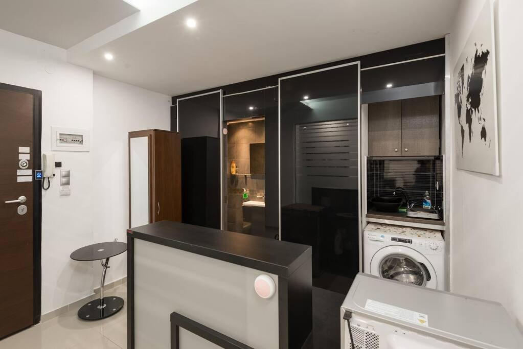 Modern Office Apartment.Wifi,2A/C,Luxury Fur/Tures Salonicco Esterno foto