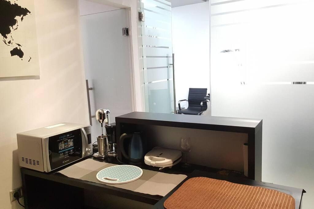 Modern Office Apartment.Wifi,2A/C,Luxury Fur/Tures Salonicco Esterno foto